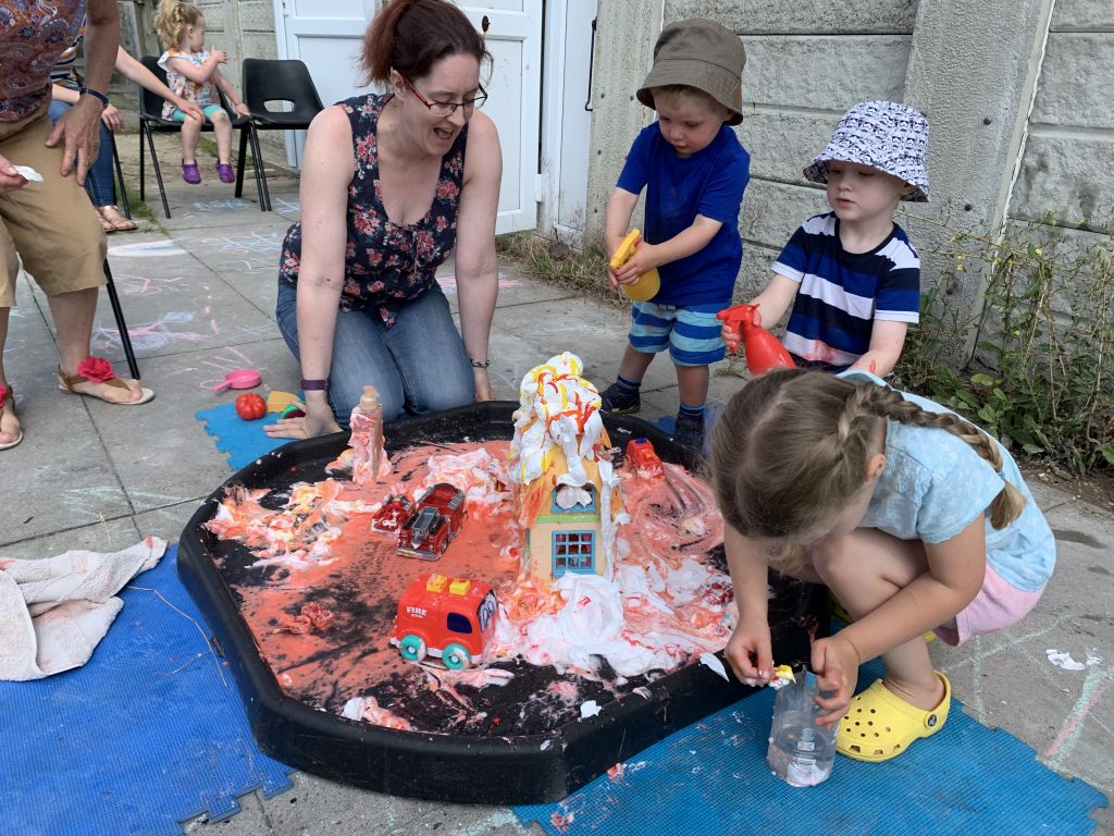 Ducklings Playgroup Mulbarton messy play