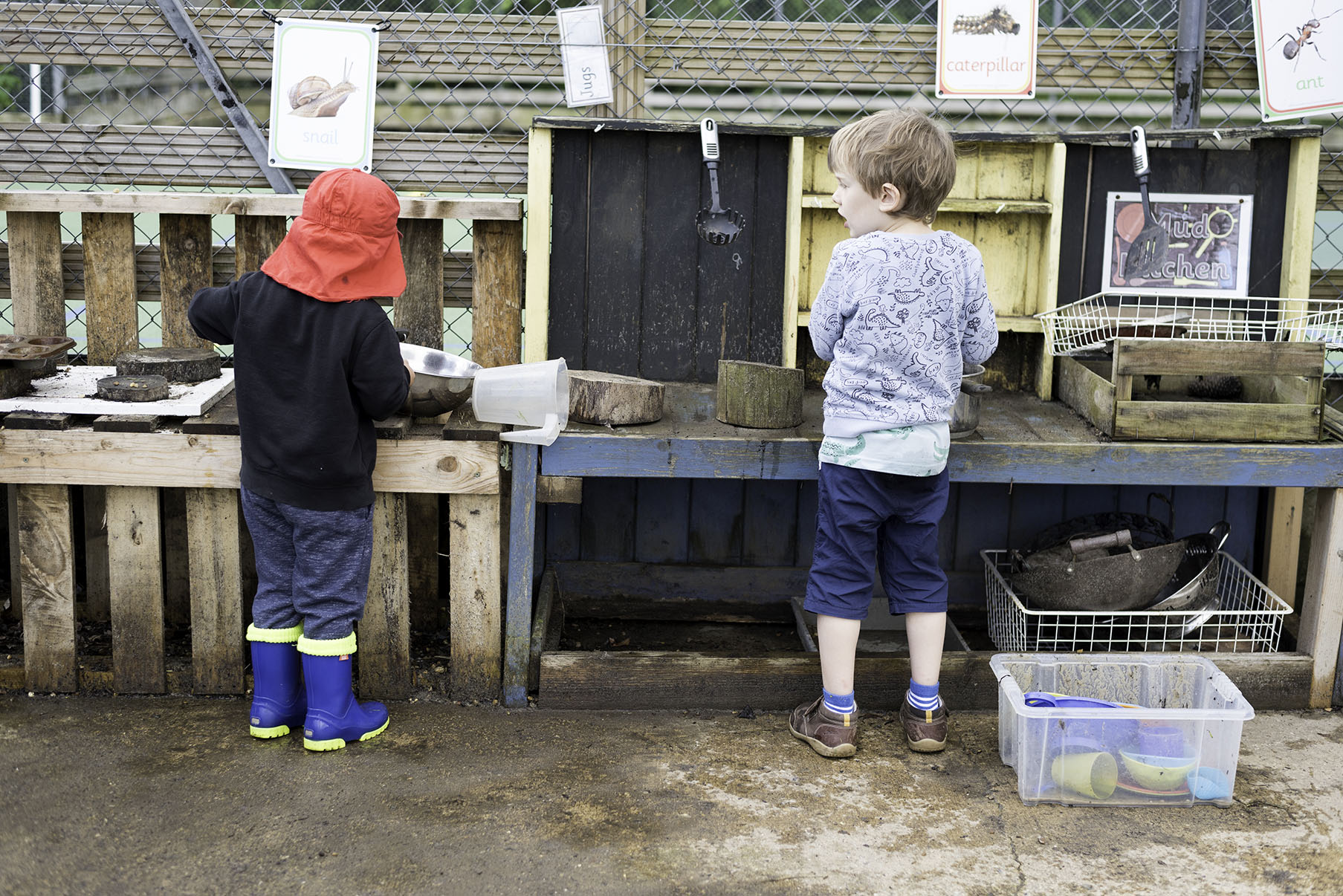 Mud kitchen play