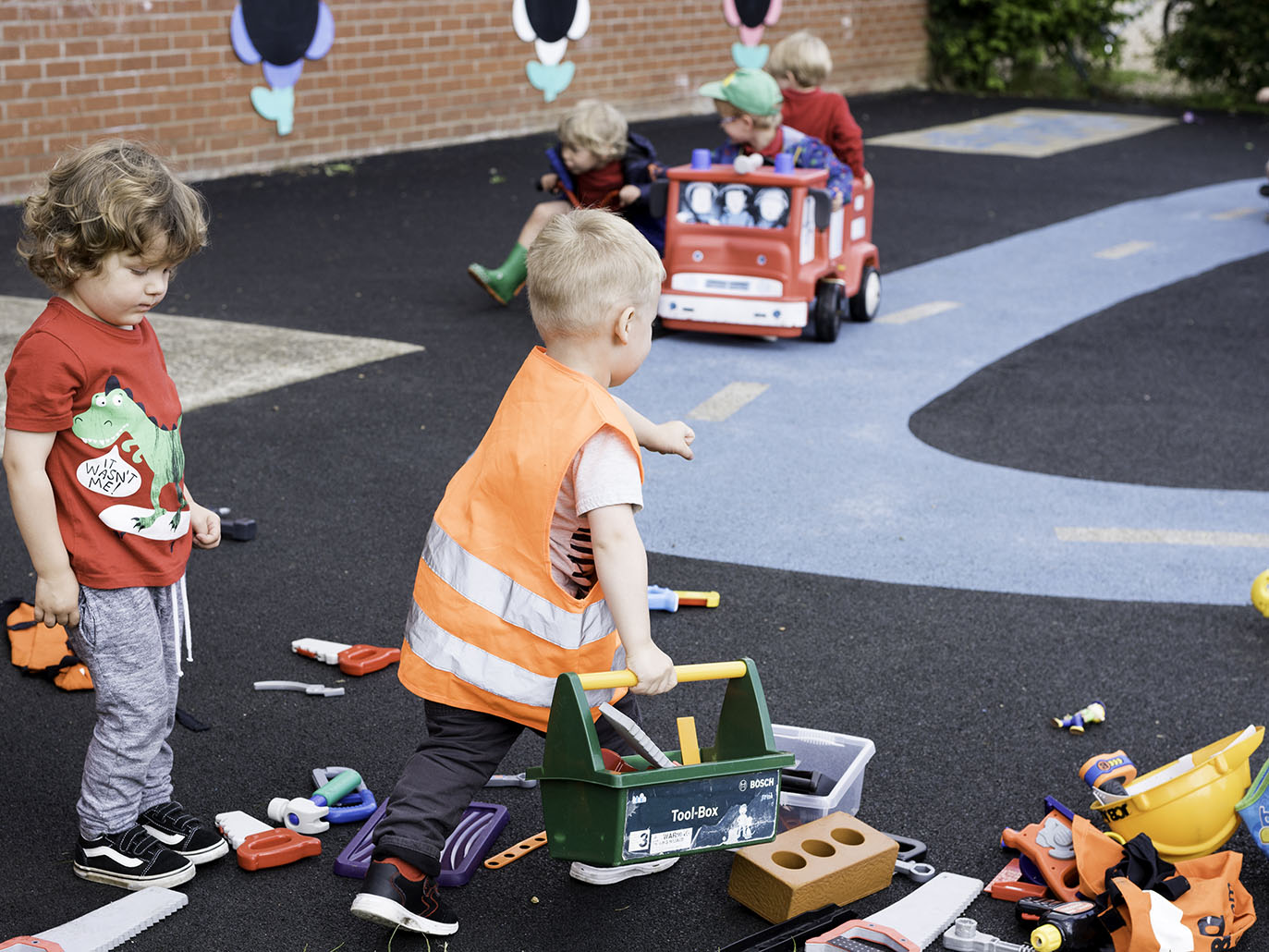 Vehicle play in the garden