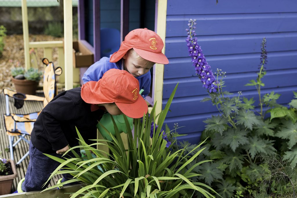 Puddleducks preschool mulbartton watering the garden